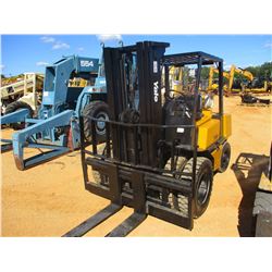 YALE GLP080LFNSBE088 FORKLIFT, VIN/SN:D870115 4' FORKS, MAX CAPACTIY 8,000#, METER READING 5,377 HOU