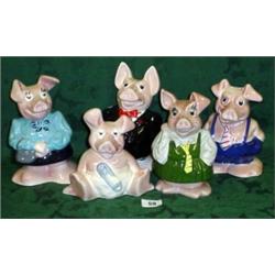 Full set of Wade National Westminster pigs