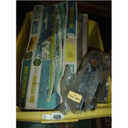 Box lot containing quantity of Airfix and other kits mainly ships
