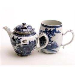 19c blue & white Chinese export teapot (lid af) together with a similar tankard (restored)