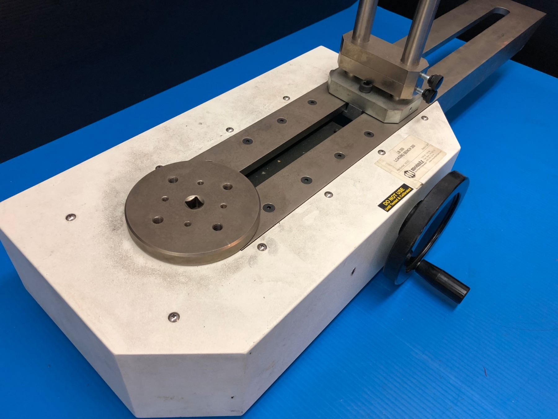 Mountz LB250 Loading Bench - BTM Industrial