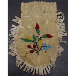 NORTHERN PLAINS INDIAN BEADED BAG