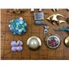 Image 3 : Lot of vintage brooches
