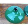 Image 2 : Lot 2 green porcelain light shades