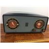 Image 2 : Philco clock radio, clock works, radio needs work, no cracks