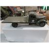 Image 1 : 1941 MILITARY CHEVY FLATBED DIE CAST MODEL TRUCK ( NEW IN BOX )