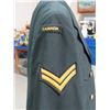 Image 8 : CANADIAN ARMY DEU CORPORAL TUNIC W/PEACEKEEPING MEDAL RIBBONS (1969)