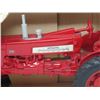 Image 2 : ERTL FARM ALL 350 TRACTOR RED