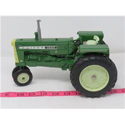 OLIVER 1555 TRACTOR