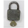 Image 2 : MASTER LOCK & KEY
