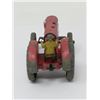 Image 2 : DINKY TOY TRACTOR MH NARROW FRONT TIRES W/DRIVER