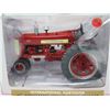 Image 2 : IH FARMALL 450 TRACTOR