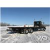 Image 3 : 2014 PETERBILT 367 T/A ROLL OFF DECK TRUCK