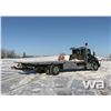 Image 3 : 2012 KENWORTH T370 S/A ROLL BACK DECK TRUCK