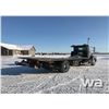 Image 3 : 2005 PETERBILT 335 S/A ROLL OFF DECK TRUCK
