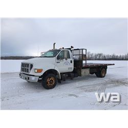 2003 FORD F650 S/A ROLL OFF DECK TRUCK
