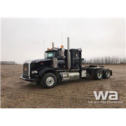 2004 PETERBILT 378 T/A WINCH TRUCK