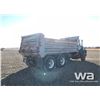 Image 3 : 1988 FORD L8000 T/A GRAVEL TRUCK