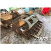 Image 2 : 66" SKID STEER GRAPPLE BUCKET