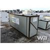 Image 1 : 30 X 85 X 15 FT. PEAK CEILING BUILDING