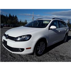 C2 --  2011 VW Golf Wagon  , White , 199762  KM's