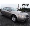 Image 2 : K1 --  2004 Nissan Altima , Brown , 211864  KM's