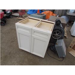 CUPBOARD BOTTOM W/DOORS 30X35