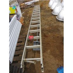 28" EXTENSION LADDER