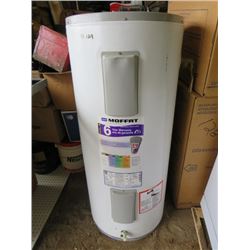 ELECTRIC WATER HEATER, NEW