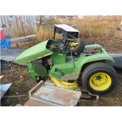 110 JOHN DEER LAWN TRACTOR, MODEL TO633, SERIAL #2095921, AS IS FOR PARTS