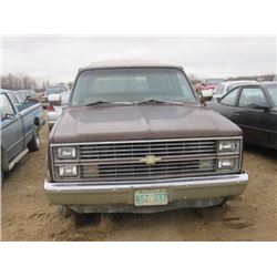 1983 CHEV SILVERADO, KEYS, RUNS, DRIVES, SALVAGE VIN 2GCDC14H501158617
