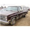 Image 2 : 1983 CHEV SILVERADO, KEYS, RUNS, DRIVES, SALVAGE VIN 2GCDC14H501158617