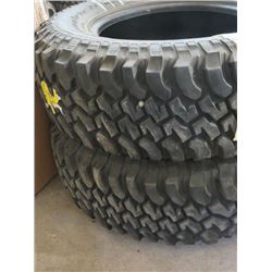 2 TIRES BF GOODRICH MUD TERRAIN 255/75/R17