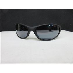 New Foster Grant Sunglasses