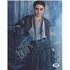 Image 1 : MAISIE WILLIAMS SIGNED 8" X 10" PHOTO (PSA/DNA COA)