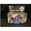 Image 1 : WEST COAST CHOPPERS MUSCLE MACHINES (CFL-RIGID) 1:18 SCALE MOTORCYCLE