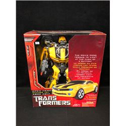 TRANSFORMERS ULTIMATE BUMBLEBEE CONVERTS TO CAMARO (SEALED)