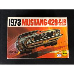 ALMER 1973 MUSTANG 429 CJR FASTBACK UNASSEMBLED MODEL KIT (COMPLETE)