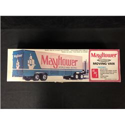 AMT MAYFLOWER MOVING VAN UNASSEMBLED MODEL KIT