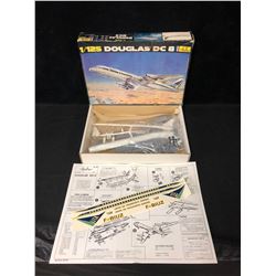 HELLER 1:25 DOUGLAS DC 8 UNASSEMBLED MODEL KIT