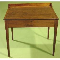 PRIMITIVE SOFTWOOD DESK