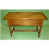 Image 1 : WALNUT TAVERN TABLE