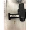 Image 2 : *NEW* NUMATICS REGULATOR VALVES 215-530B 1G6 *2 TOTAL*