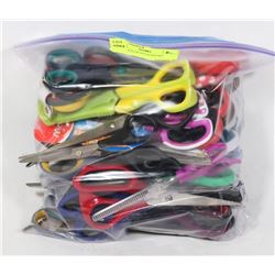 BAG OF ASSORTED SCISSORS