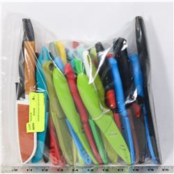 BAG OF ASSORTED KITCHEN KNIVES