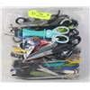 Image 1 : BAG OF ASSORTED SCISSORS