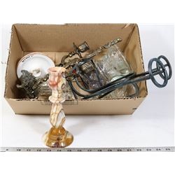 BOX OF MARBLE, CRYSTAL AND OTHER COLLECTIBLES