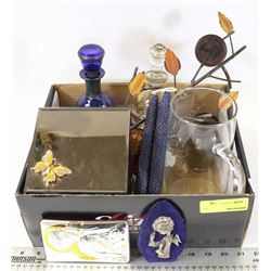 ESTATE BOX OF MIRRORED JEWELER BOX,