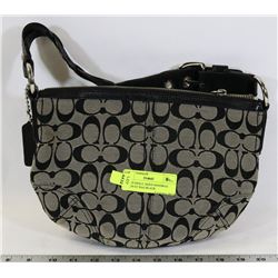 COACH SMALL SIZED HANDBAG INCL DUST BAG BLACK