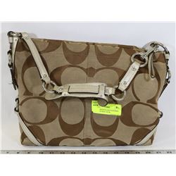 COACH MEDIUM SIZED HANDBAG INCL DUST BAG TAN &